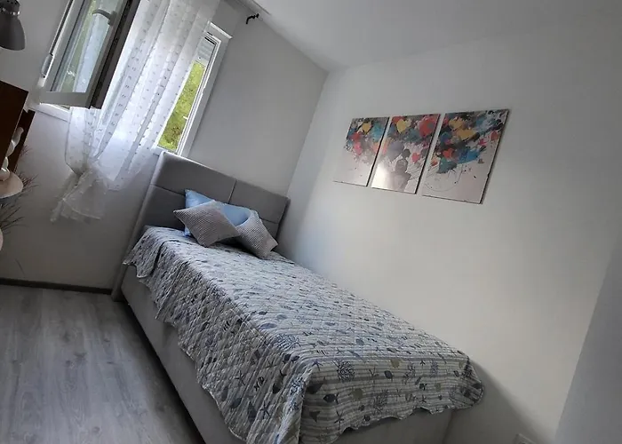 Moona Udaljen 10 Min Setnje Od Palace, Rive I Plaze Appartement *