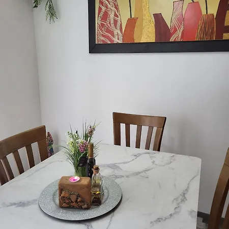 Apartment Moona Udaljen 10 Min Setnje Od Palace, Rive I Plaze *