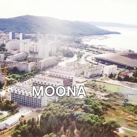 Moona Udaljen 10 Min Setnje Od Palace, Rive I Plaze דירה *